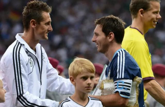 klose messi.png